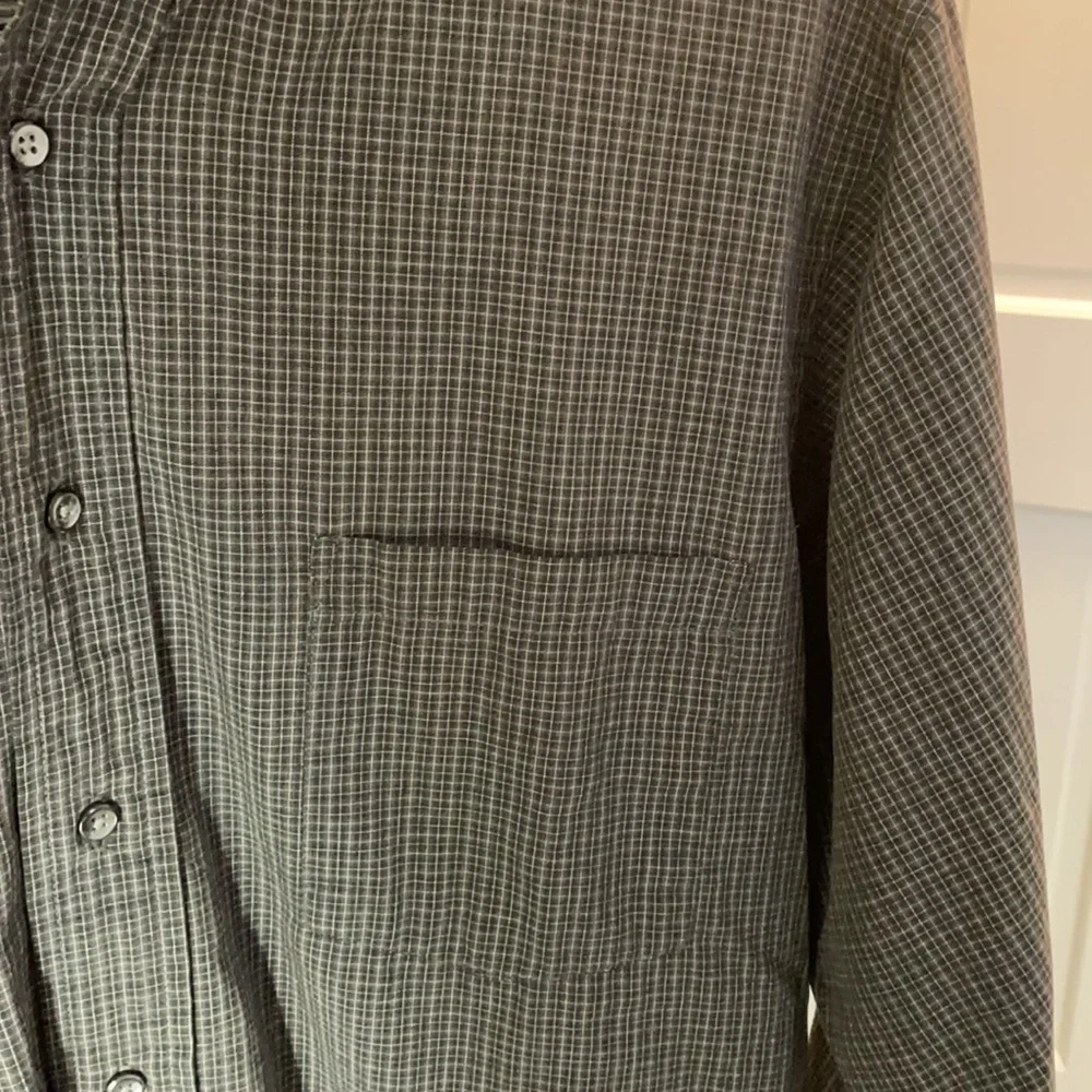 Van Heusen 15 1/2 32/33 button down
